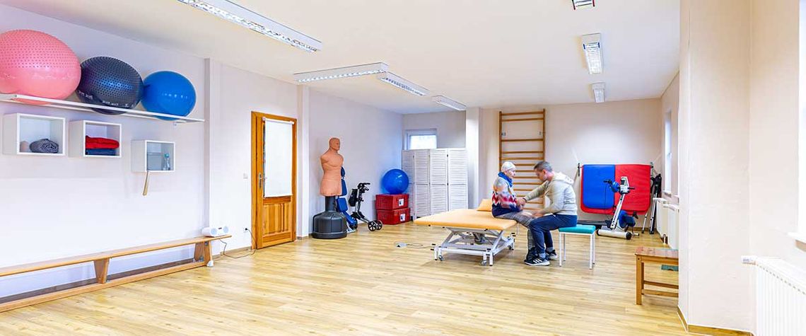 Sportraum und Behandlungsraum